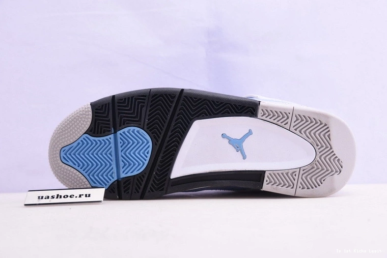 4 CT8527-400 Jordan Retro blue